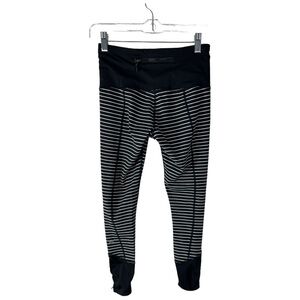 Lululemon Runday Crop Parallel Stripe White Black / Black Size 4